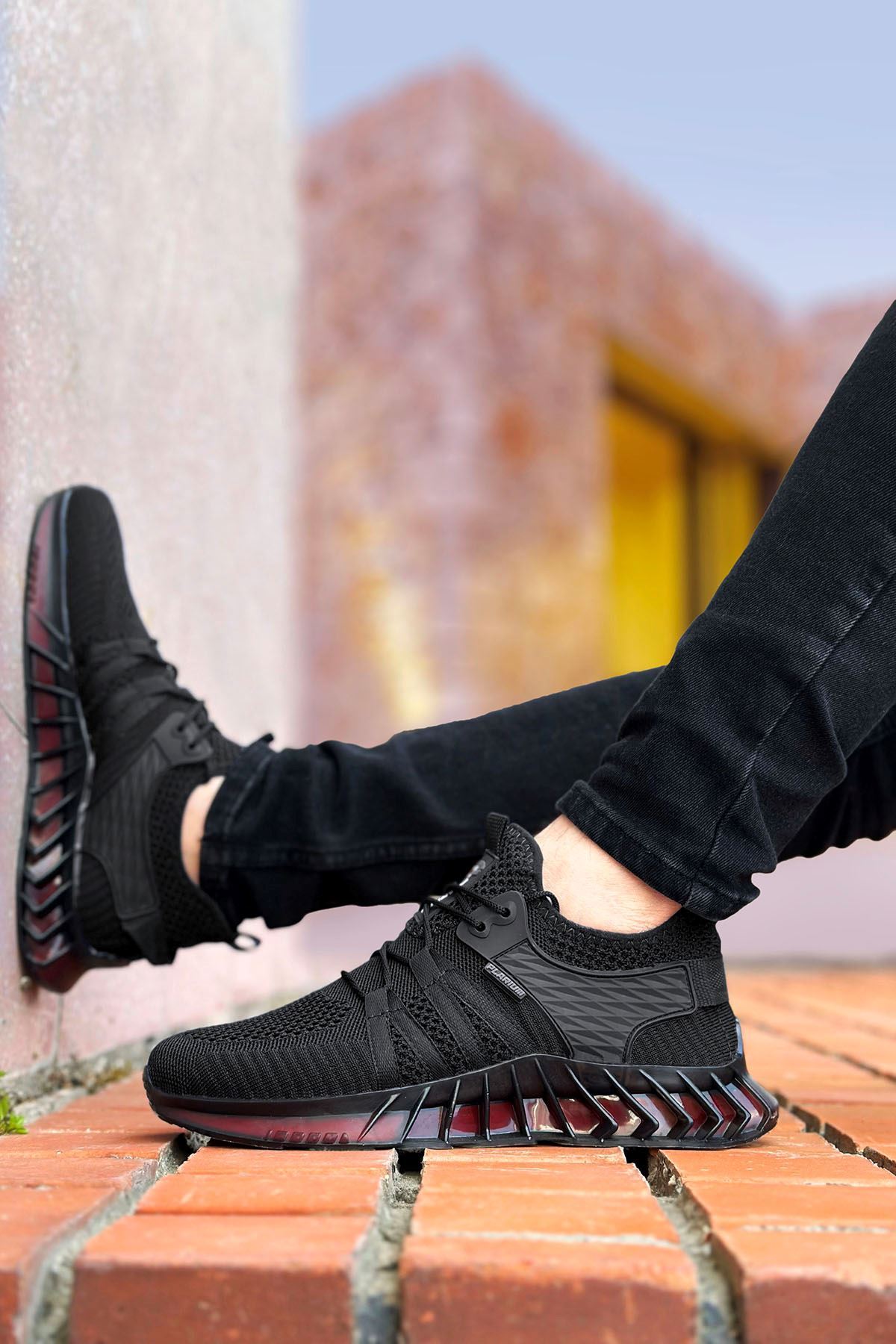 Boy Uzatan Gizli Topuk Siyah Kırmızı Premium Triko Erkek Spor Ayakkabı