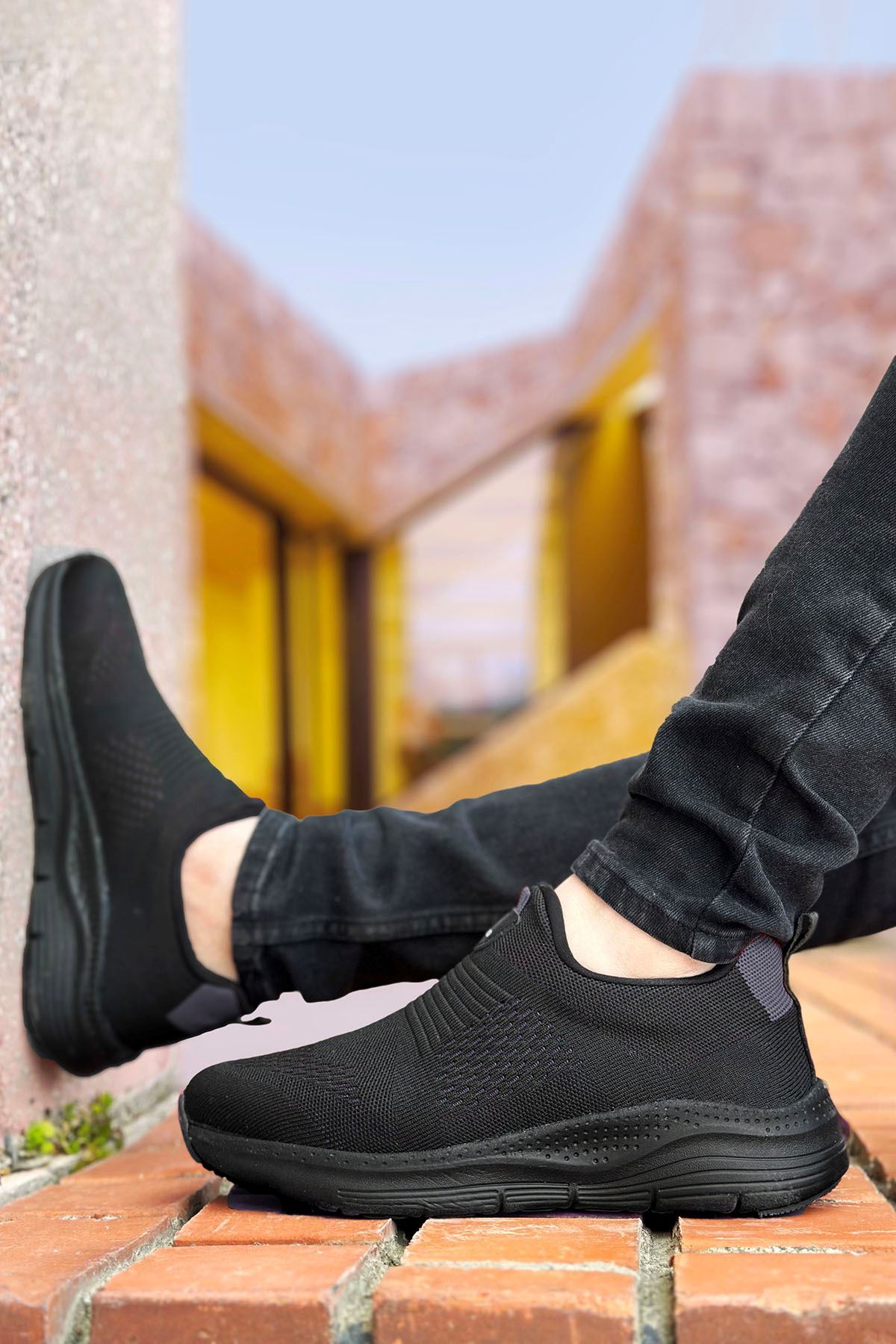 Boy Uzatan Gizli Topuk Siyah Slip-On Erkek Spor Ayakkabı