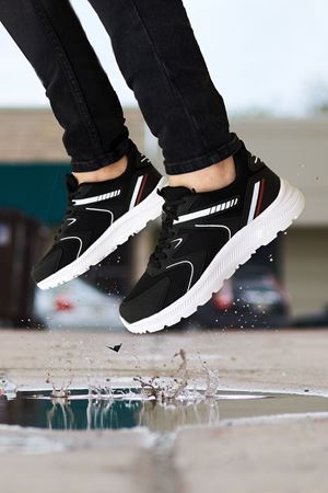 Boy Uzatan Gizli Topuk Siyah Beyaz Runner Erkek Spor Ayakkabı