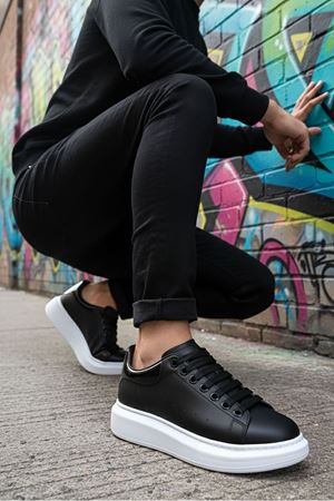 Boy Uzatan Gizli Topuk Siyah Beyaz Yüksek Taban Erkek Spor Ayakkabı