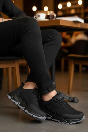 Boy Uzatan Gizli Topuk Siyah Outdoor Trekking Erkek Ayakkabı